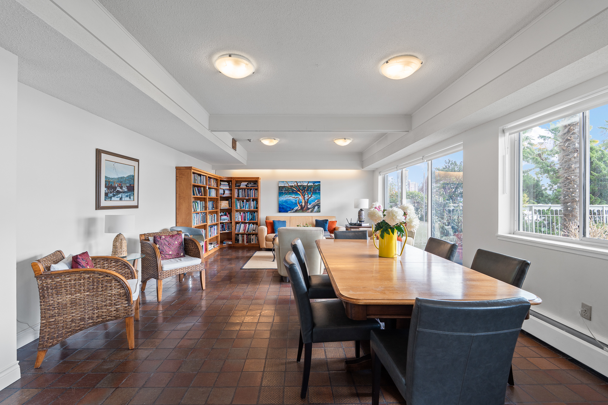 #203 – 150 24th Street